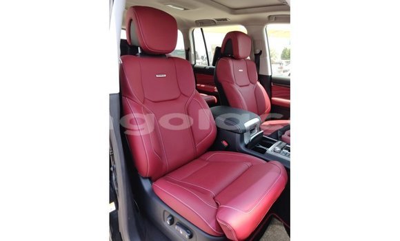 Comprar Importar Toyota Land Cruiser Preto Carro em Import - Dubai em Bengo Province Comprar Importar Toyota Land Cruiser Preto Carro em Import - Dubai em Bengo Province