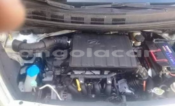 Comprar Usado Hyundai i10 Branco Carro em Luanda em Luanda Province Comprar Usado Hyundai i10 Branco Carro em Luanda em Luanda Province