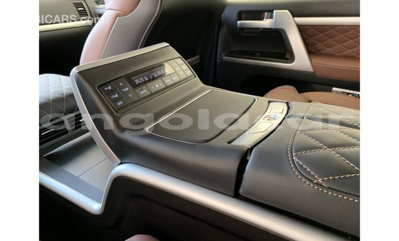 Buy Import Toyota Land Cruiser Black Car in Import - Dubai in Bengo Province Buy Import Toyota Land Cruiser Black Car in Import - Dubai in Bengo Province