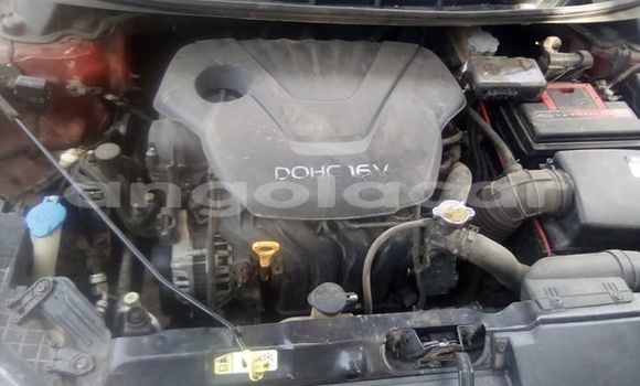 Comprar Usado Hyundai Elantra Vermelho Carro em Luanda em Luanda Province Comprar Usado Hyundai Elantra Vermelho Carro em Luanda em Luanda Province