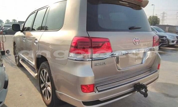 Comprar Novo Toyota Prado Outro Carro em Luanda em Luanda Province Comprar Novo Toyota Prado Outro Carro em Luanda em Luanda Province