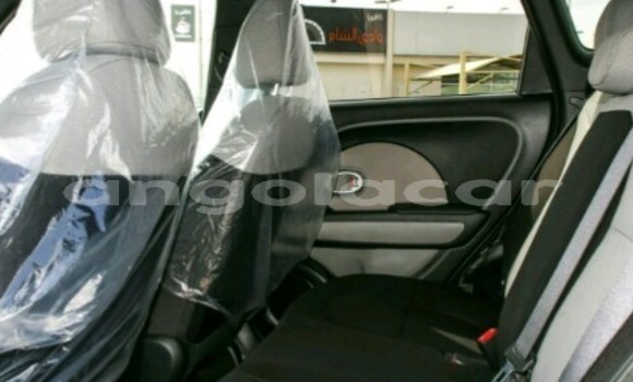 Acheter Neuf Voiture Kia Soul Noir à Luanda, Province de Luanda Acheter Neuf Voiture Kia Soul Noir à Luanda, Province de Luanda