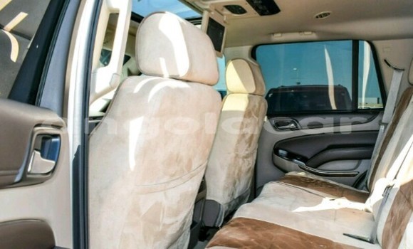 Acheter Neuf Voiture Chevrolet Tahoe Blanc à Luanda, Province de Luanda Acheter Neuf Voiture Chevrolet Tahoe Blanc à Luanda, Province de Luanda