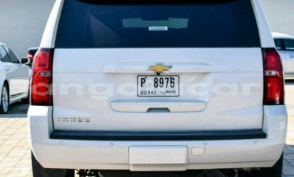 Acheter Neuf Voiture Chevrolet Tahoe Blanc à Luanda, Province de Luanda Acheter Neuf Voiture Chevrolet Tahoe Blanc à Luanda, Province de Luanda