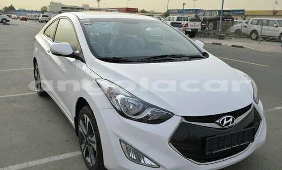 Buy Used Hyundai Elantra White Car in Lobito in Benguela Buy Used Hyundai Elantra White Car in Lobito in Benguela