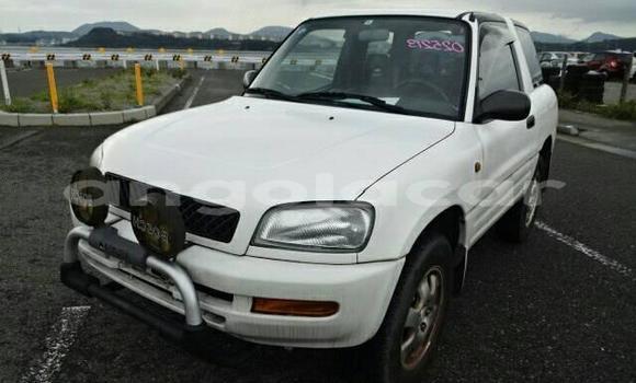 Buy Used Toyota RAV4 White Car in Lobito in Benguela Buy Used Toyota RAV4 White Car in Lobito in Benguela