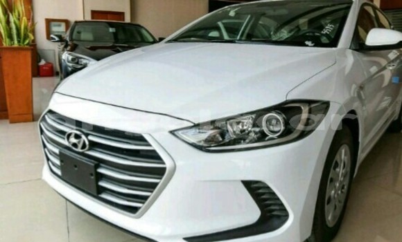 Comprar Novo Hyundai Elantra Branco Carro em Luanda em Luanda Province Comprar Novo Hyundai Elantra Branco Carro em Luanda em Luanda Province