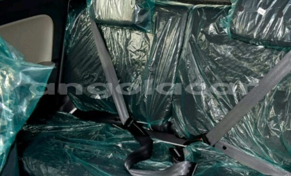 Comprar Novo Suzuki Alto Branco Carro em Luanda em Luanda Province Comprar Novo Suzuki Alto Branco Carro em Luanda em Luanda Province