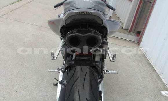 Comprar Usado Honda CBR Outro Moto em Benguela em Benguela Comprar Usado Honda CBR Outro Moto em Benguela em Benguela