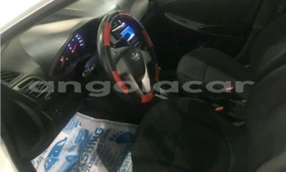 Buy New Hyundai Accent White Car in Luanda in Luanda Province Buy New Hyundai Accent White Car in Luanda in Luanda Province