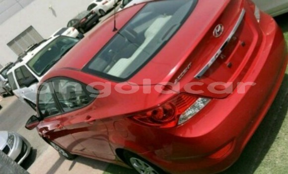 Acheter Neuf Voiture Hyundai Accent Rouge à Luanda, Province de Luanda Acheter Neuf Voiture Hyundai Accent Rouge à Luanda, Province de Luanda