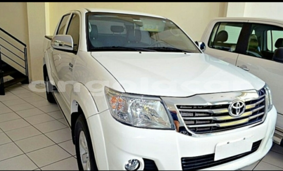 Comprar Novo Toyota Hilux Branco Carro em Luanda em Luanda Province Comprar Novo Toyota Hilux Branco Carro em Luanda em Luanda Province