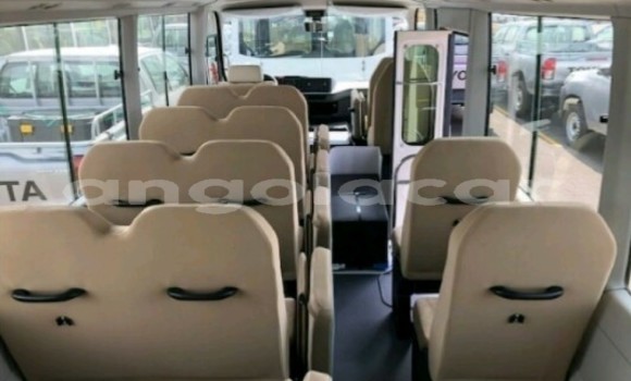Comprar Novo Toyota Coaster Branco Carro em Luanda em Luanda Province Comprar Novo Toyota Coaster Branco Carro em Luanda em Luanda Province