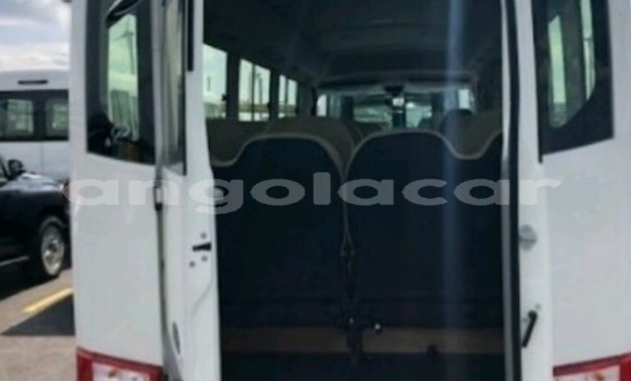 Comprar Novo Toyota Coaster Branco Carro em Luanda em Luanda Province Comprar Novo Toyota Coaster Branco Carro em Luanda em Luanda Province
