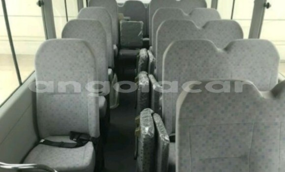 Comprar Novo Toyota Coaster Branco Carro em Luanda em Luanda Province Comprar Novo Toyota Coaster Branco Carro em Luanda em Luanda Province