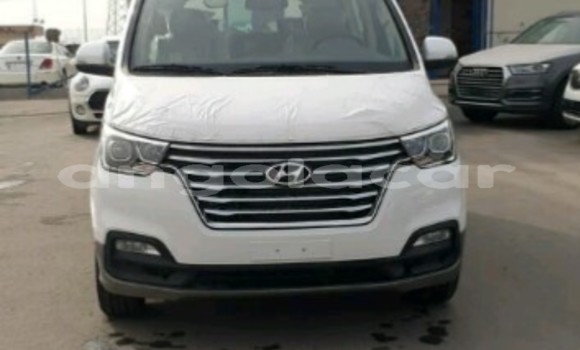 Acheter Neuf Voiture Hyundai H1 Blanc à Luanda, Province de Luanda Acheter Neuf Voiture Hyundai H1 Blanc à Luanda, Province de Luanda