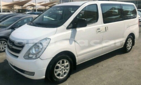 Acheter Neuf Voiture Hyundai H1 Blanc à Luanda, Province de Luanda Acheter Neuf Voiture Hyundai H1 Blanc à Luanda, Province de Luanda
