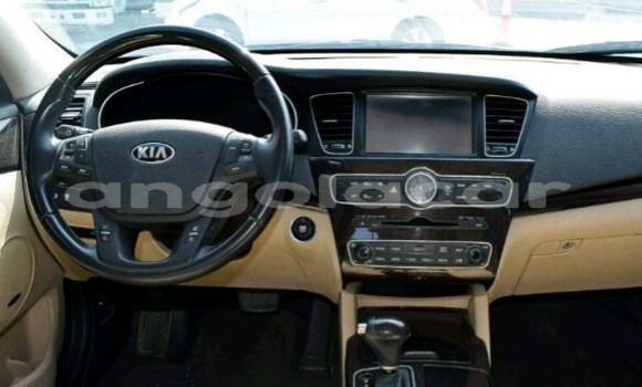 Buy New Kia Cadenza White Car in Luanda in Luanda Province Buy New Kia Cadenza White Car in Luanda in Luanda Province