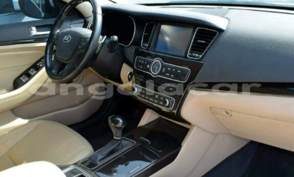 Buy New Kia Cadenza White Car in Luanda in Luanda Province Buy New Kia Cadenza White Car in Luanda in Luanda Province