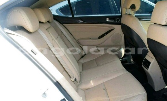 Buy New Kia Cadenza White Car in Luanda in Luanda Province Buy New Kia Cadenza White Car in Luanda in Luanda Province