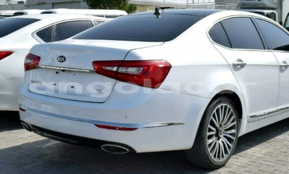Buy New Kia Cadenza White Car in Luanda in Luanda Province Buy New Kia Cadenza White Car in Luanda in Luanda Province