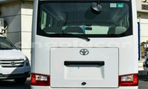Comprar Novo Toyota Coaster Branco Carro em Luanda em Luanda Province Comprar Novo Toyota Coaster Branco Carro em Luanda em Luanda Province