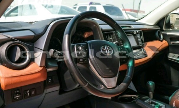 Comprar Novo Toyota RAV4 Outro Carro em Luanda em Luanda Province Comprar Novo Toyota RAV4 Outro Carro em Luanda em Luanda Province