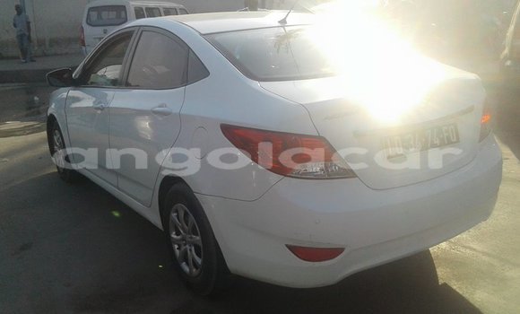 Comprar Usado Hyundai Accent Branco Carro em Luanda em Luanda Province Comprar Usado Hyundai Accent Branco Carro em Luanda em Luanda Province
