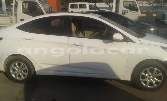 Comprar Usado Hyundai Accent Branco Carro em Luanda em Luanda Province Comprar Usado Hyundai Accent Branco Carro em Luanda em Luanda Province
