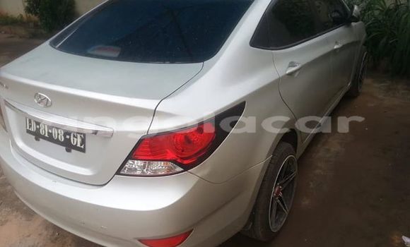 Comprar Usado Hyundai Accent Prata Carro em Luanda em Luanda Province Comprar Usado Hyundai Accent Prata Carro em Luanda em Luanda Province