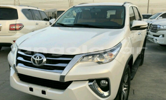 Comprar Novo Toyota Fortuner Branco Carro em Luanda em Luanda Province Comprar Novo Toyota Fortuner Branco Carro em Luanda em Luanda Province