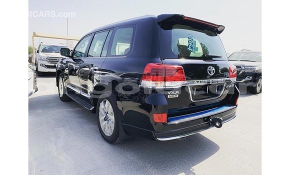 Comprar Importar Toyota Land Cruiser Preto Carro em Import - Dubai em Bengo Province Comprar Importar Toyota Land Cruiser Preto Carro em Import - Dubai em Bengo Province