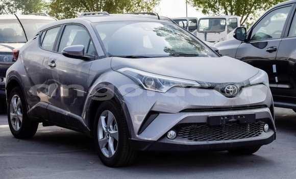 Comprar Importar Toyota C-HR Outro Carro em Import - Dubai em Bengo Province Comprar Importar Toyota C-HR Outro Carro em Import - Dubai em Bengo Province