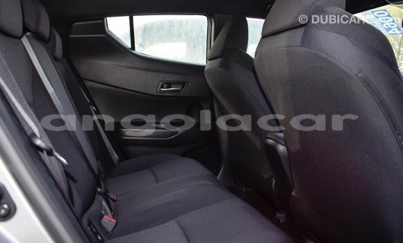 Comprar Importar Toyota C-HR Outro Carro em Import - Dubai em Bengo Province Comprar Importar Toyota C-HR Outro Carro em Import - Dubai em Bengo Province