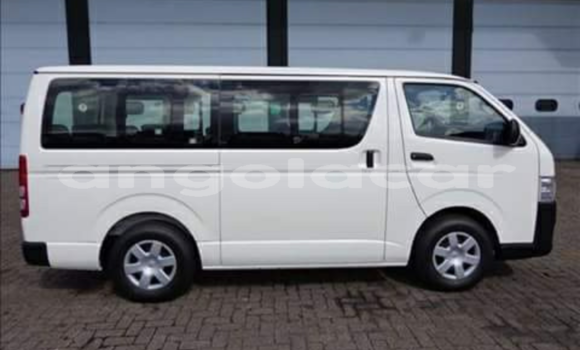 Comprar Novo Toyota Hiace Branco Carro em Luanda em Luanda Province Comprar Novo Toyota Hiace Branco Carro em Luanda em Luanda Province
