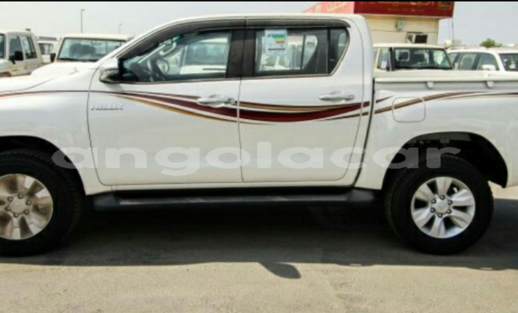 Comprar Novo Toyota Hilux Branco Carro em Luanda em Luanda Province Comprar Novo Toyota Hilux Branco Carro em Luanda em Luanda Province