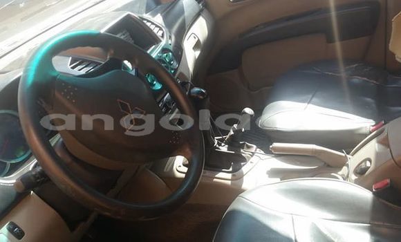Comprar Usado Mitsubishi L200 Prata Carro em Luanda em Luanda Province Comprar Usado Mitsubishi L200 Prata Carro em Luanda em Luanda Province