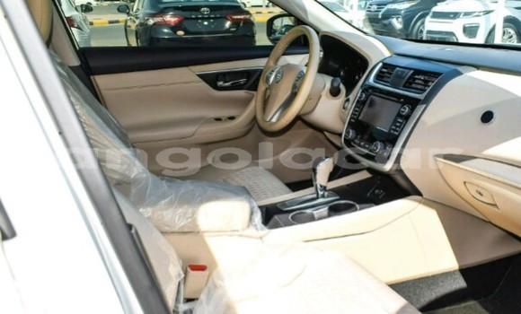 Comprar Novo Nissan Altima Branco Carro em Luanda em Luanda Province Comprar Novo Nissan Altima Branco Carro em Luanda em Luanda Province