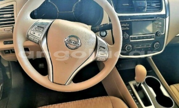 Buy New Nissan Altima Black Car in Luanda in Luanda Province Buy New Nissan Altima Black Car in Luanda in Luanda Province