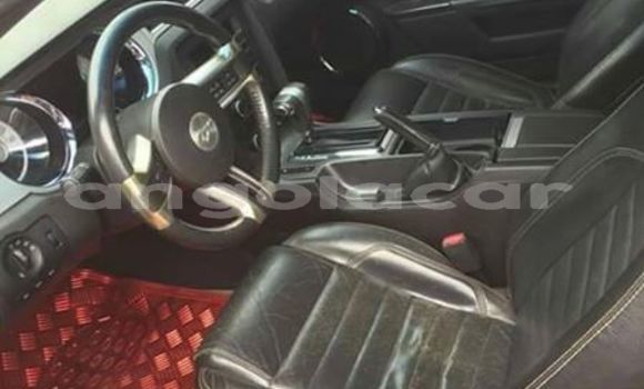 Comprar Usado Ford Mustang Vermelho Carro em Luanda em Luanda Province Comprar Usado Ford Mustang Vermelho Carro em Luanda em Luanda Province
