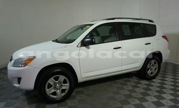 Comprar Novo Toyota RAV4 Branco Carro em Luanda em Luanda Province Comprar Novo Toyota RAV4 Branco Carro em Luanda em Luanda Province