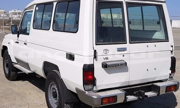 Buy New Toyota Land Cruiser White Car in Luanda in Luanda Province Buy New Toyota Land Cruiser White Car in Luanda in Luanda Province