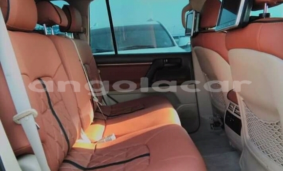 Comprar Novo Toyota Land Cruiser Prado Outro Carro em Luanda em Luanda Province Comprar Novo Toyota Land Cruiser Prado Outro Carro em Luanda em Luanda Province