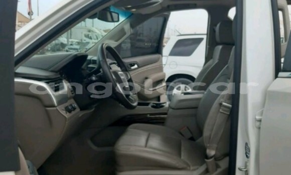 Comprar Novo GMC Yukon Branco Carro em Luanda em Luanda Province Comprar Novo GMC Yukon Branco Carro em Luanda em Luanda Province