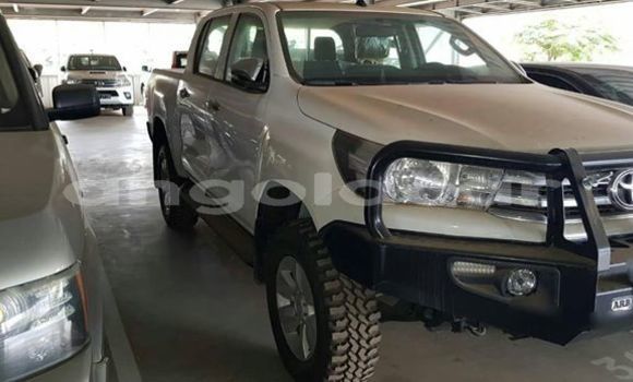 Comprar Usado Toyota Hilux Branco Carro em Luanda em Luanda Province Comprar Usado Toyota Hilux Branco Carro em Luanda em Luanda Province