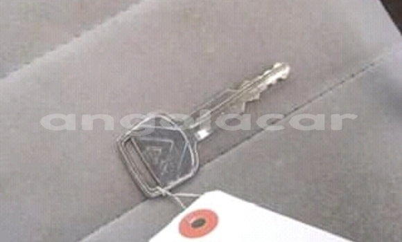 Comprar Novo Toyota Starlet Marrom Carro em Luanda em Luanda Province Comprar Novo Toyota Starlet Marrom Carro em Luanda em Luanda Province