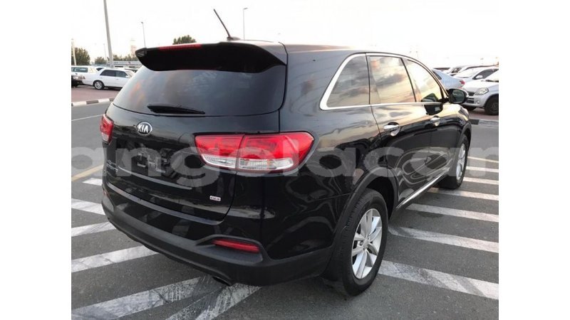 Big with watermark kia sorento bengo province import dubai 5235