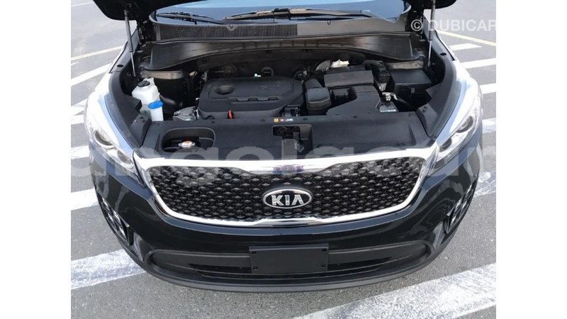 Big with watermark kia sorento bengo province import dubai 5235