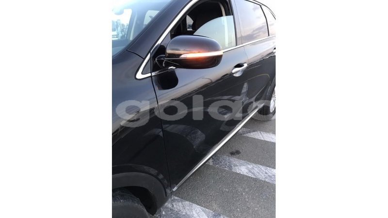 Big with watermark kia sorento bengo province import dubai 5235