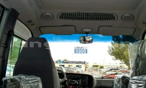 Acheter Neuf Voiture Toyota Coaster Autre à Luanda, Province de Luanda Acheter Neuf Voiture Toyota Coaster Autre à Luanda, Province de Luanda